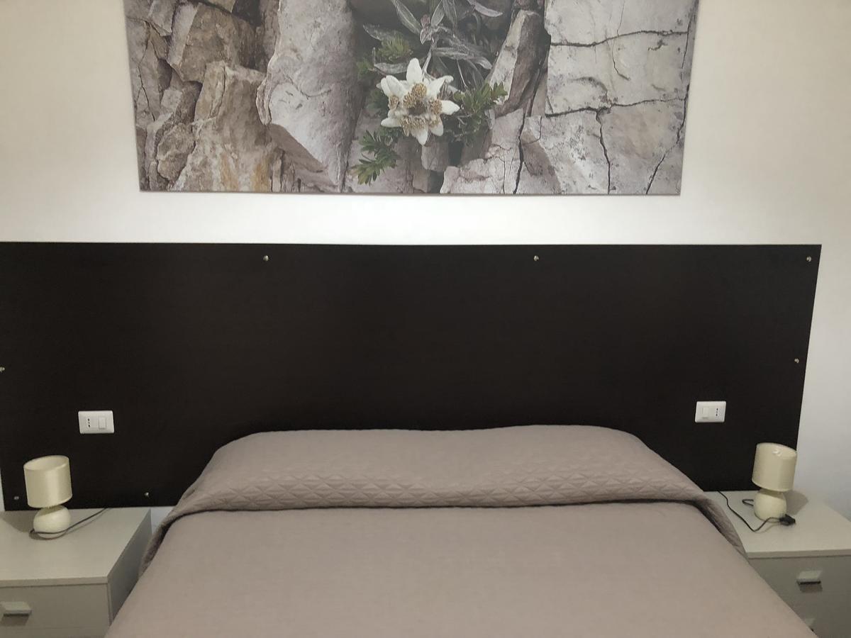 B&B Rosaly San Cataldo  Buitenkant foto
