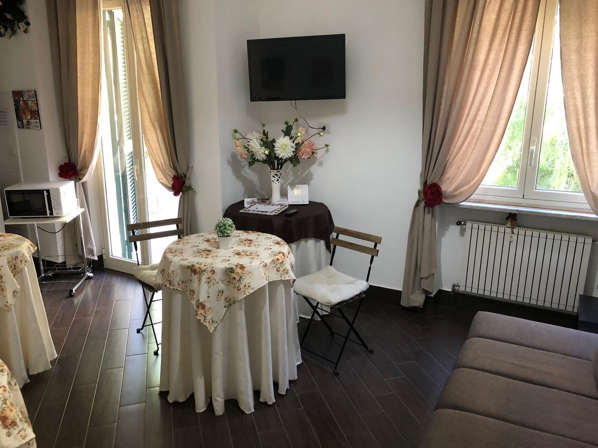 B&B Rosaly San Cataldo  Buitenkant foto