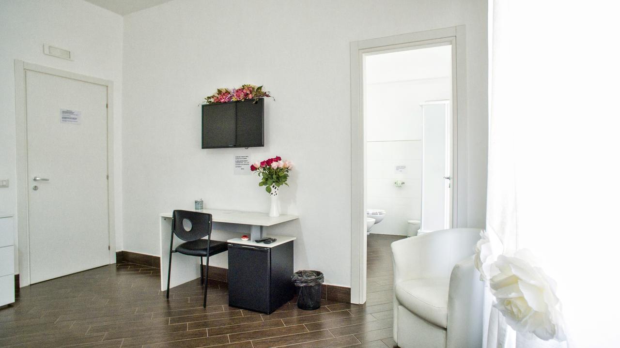 B&B Rosaly San Cataldo  Buitenkant foto