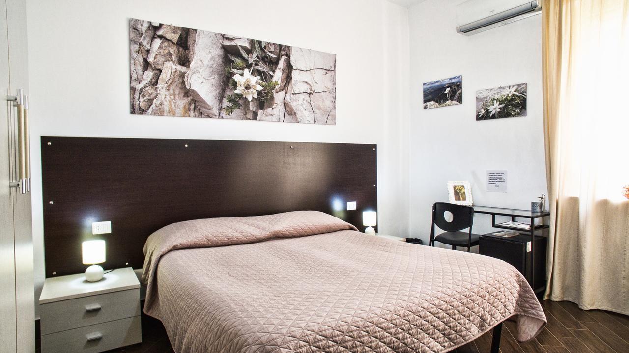 B&B Rosaly San Cataldo  Buitenkant foto